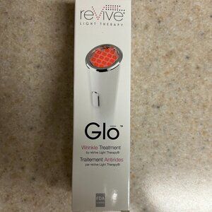 Glo wrinkle treatment by revive Light Therapy